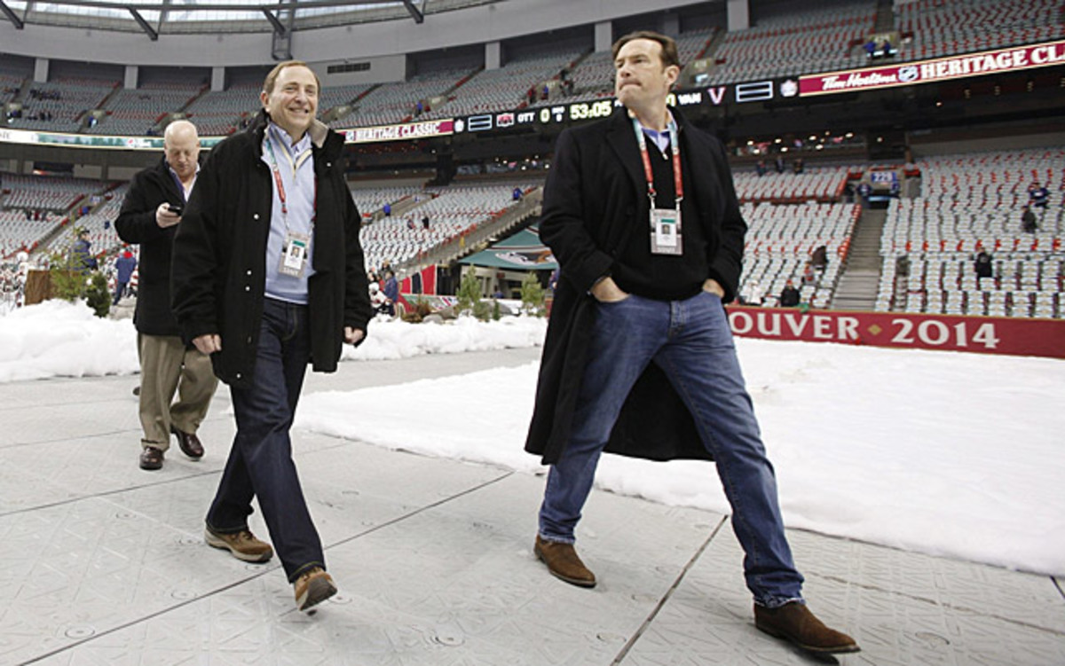 140303100841-bettman-collins-light-single-image-cut.jpg